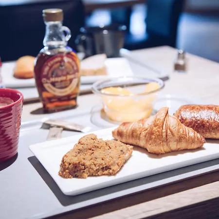 Ibis Ferrand Sud Herbet Hotel