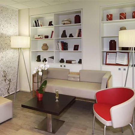 Ibis Ferrand A71 A75 La Meridienne 클레르몽페랑