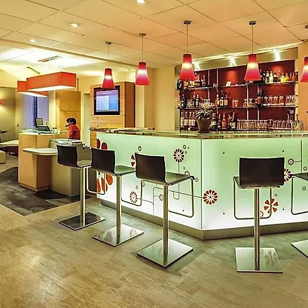 Ibis Ferrand A71 A75 La Meridienne Hotel 3*