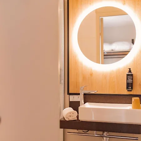 Hotel Ibis Ferrand A71 A75 La Meridienne 3*