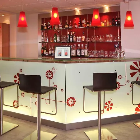 Ibis Ferrand Sud Herbet 3*