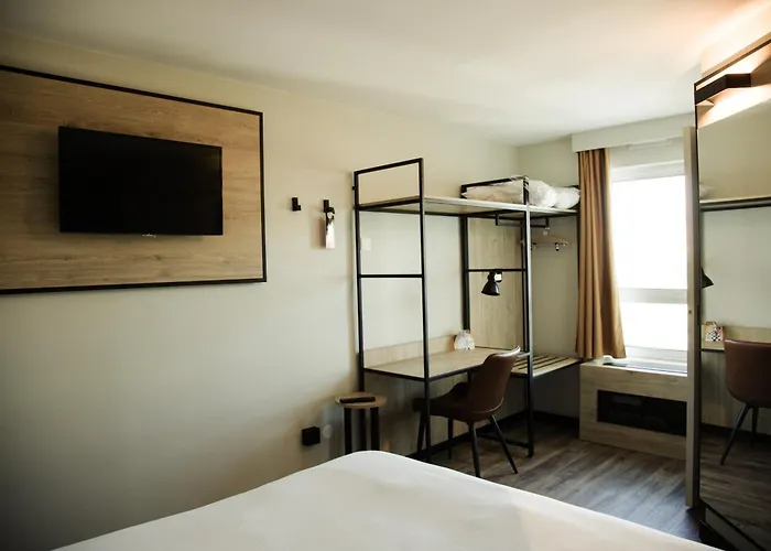 Hotel Ibis Ferrand A71 A75 La Méridienne 3*