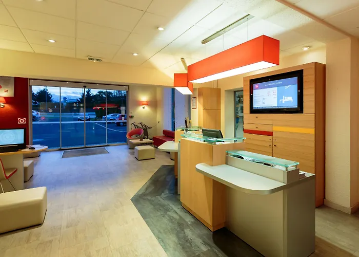 Hotel Ibis Ferrand A71 A75 La Méridienne