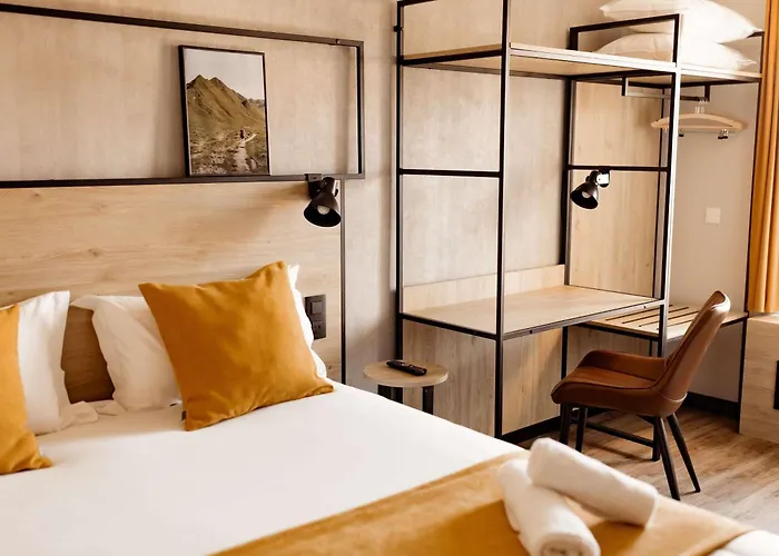 Hotel Ibis Ferrand A71 A75 La Méridienne 3*